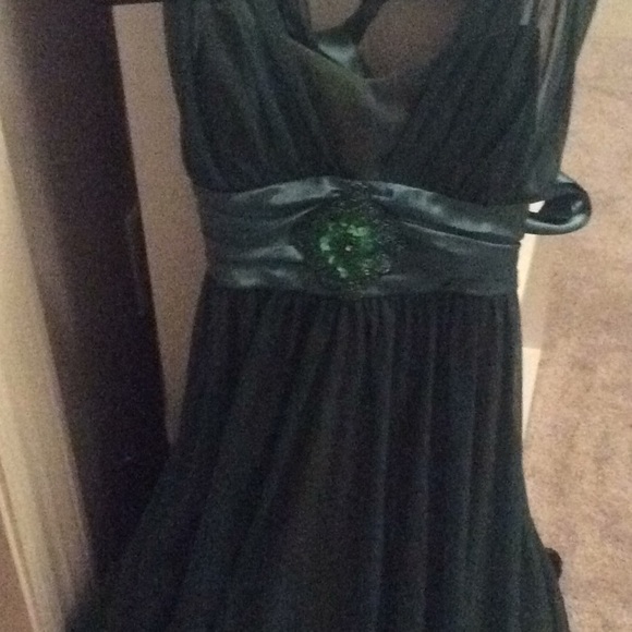 Short bubble dress - Picture 1 of 4